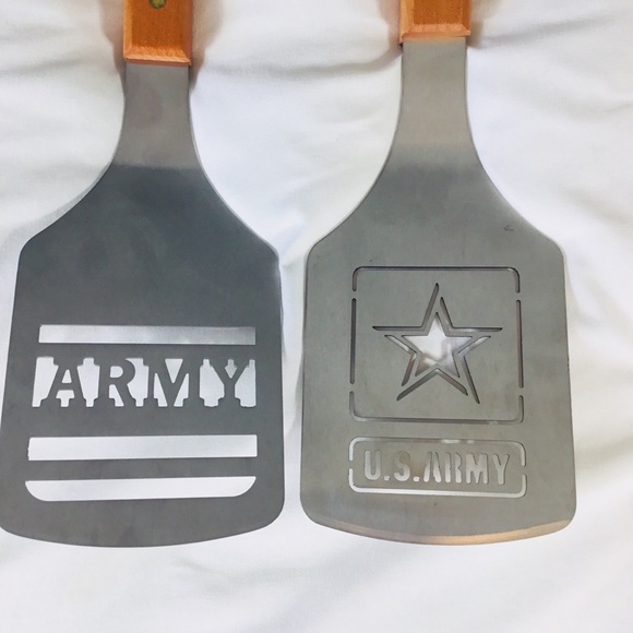 Army Strong BBQ Grilling Set by You the Fan - Picture 4 of 12